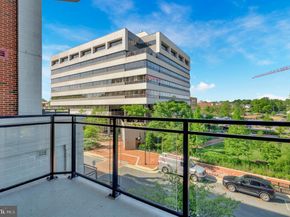 6900 Fleetwood Road 322, Mclean VA 22101
