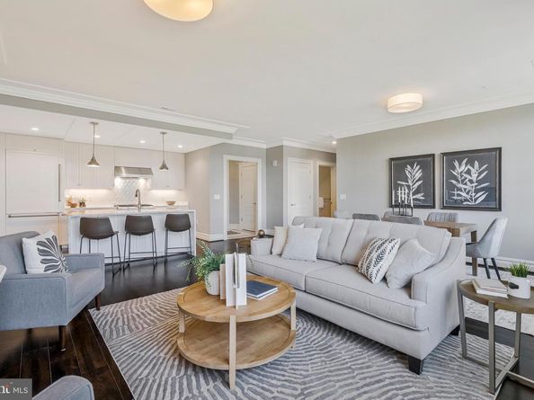 6900 Fleetwood Road 322, Mclean VA 22101