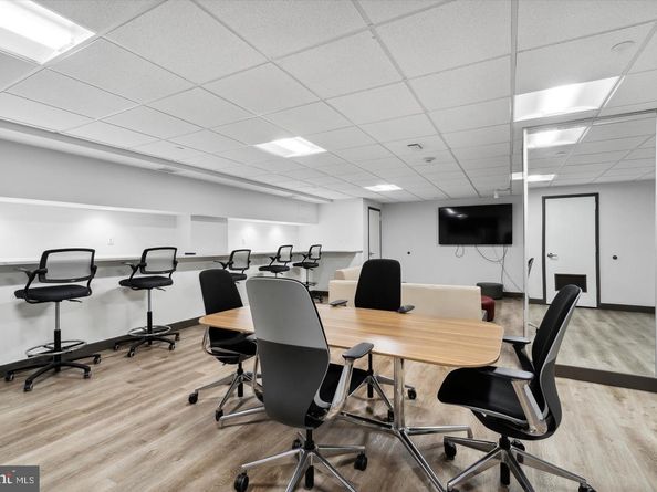 2101 Chestnut Street 710, Philadelphia PA 19103