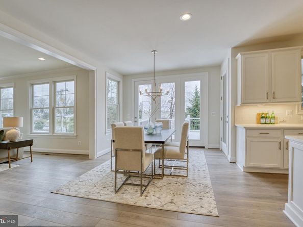 309 Park Street NE, Vienna VA 22180