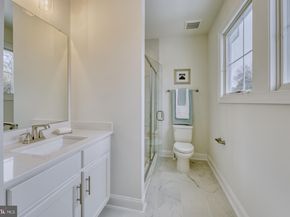 309 Park Street NE, Vienna VA 22180