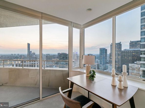 202 W Rittenhouse Square 3203, Philadelphia PA 19103