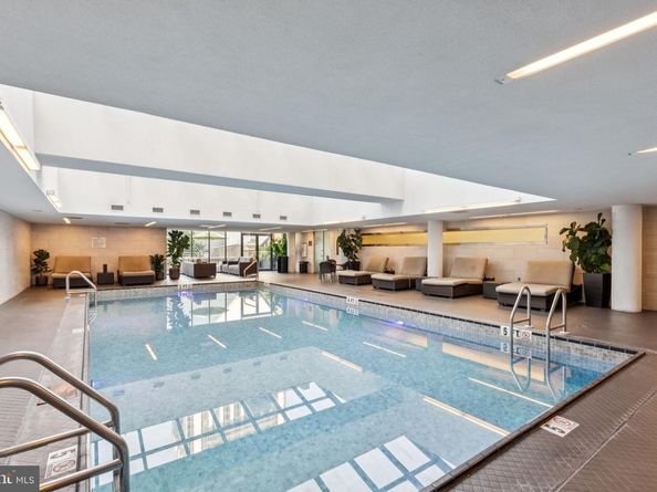 202 W Rittenhouse Square 3203, Philadelphia PA 19103