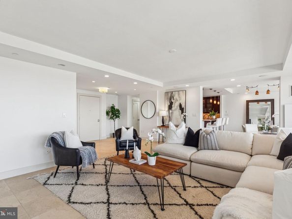 202 W Rittenhouse Square 3203, Philadelphia PA 19103