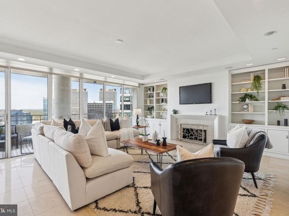 202 W Rittenhouse Square 3203, Philadelphia PA 19103