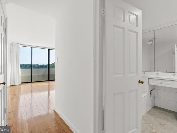 2700 Virginia Ave NW 811, Washington DC 20037