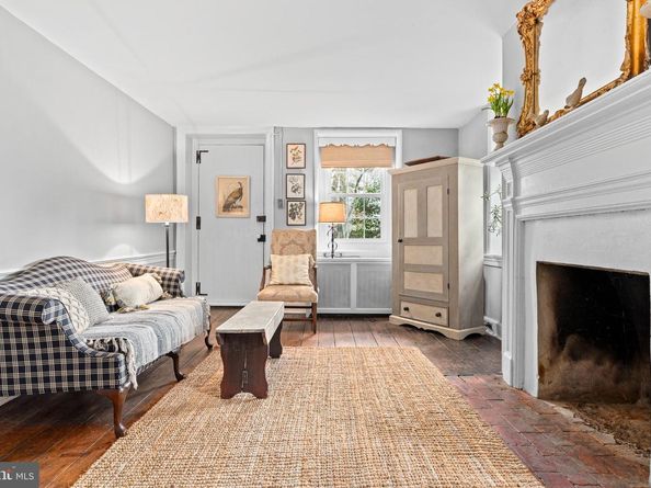 1 E Brookhaven Road, Wallingford PA 19086