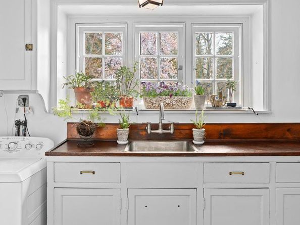 1 E Brookhaven Road, Wallingford PA 19086