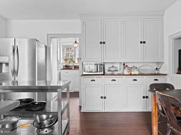 1 E Brookhaven Road, Wallingford PA 19086