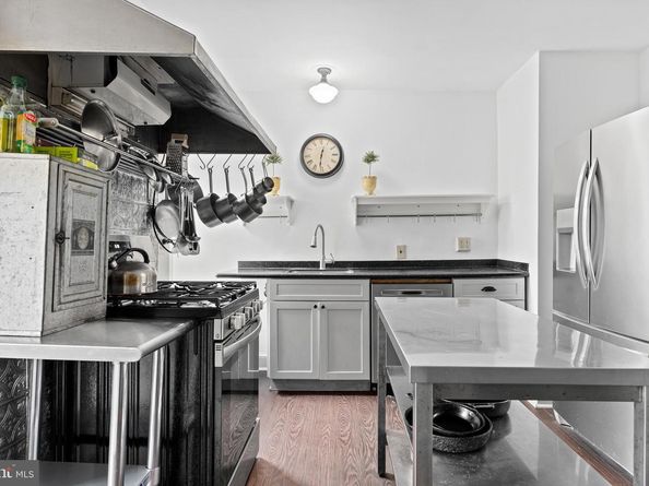 1 E Brookhaven Road, Wallingford PA 19086