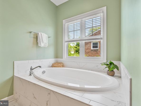 4950 34TH Street N, Arlington VA 22207
