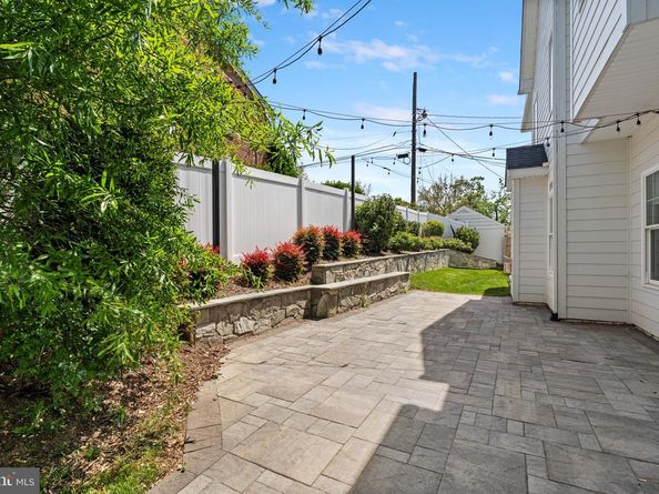 4950 34TH Street N, Arlington VA 22207