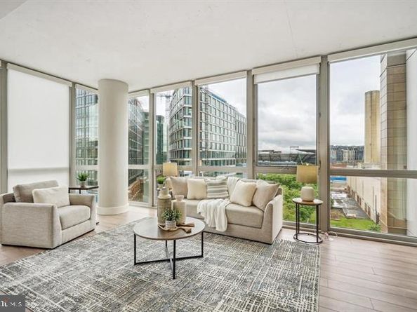 88 V Street SW 711, Washington DC 20024