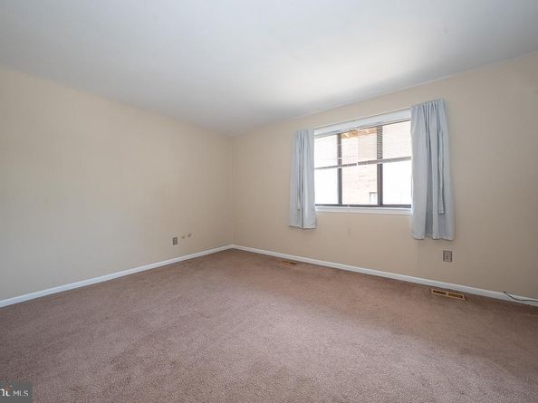 814 N 26TH Street, Philadelphia PA 19130