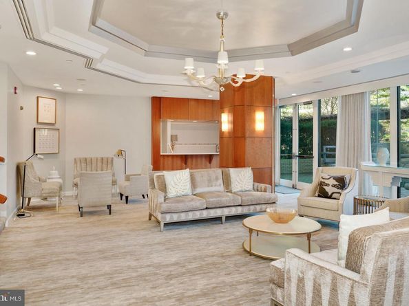 5600 Wisconsin Avenue 305, Chevy Chase MD 20815
