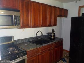 40 Springer, Philadelphia PA 19119