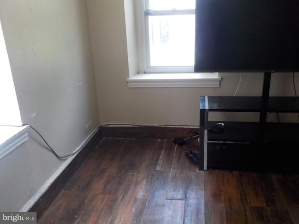 40 Springer, Philadelphia PA 19119