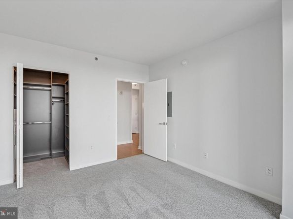 2101 Market Street 1408, Philadelphia PA 19103