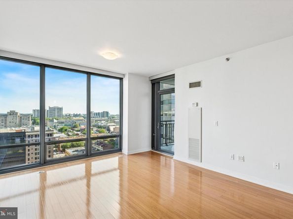 2101 Market Street 1408, Philadelphia PA 19103