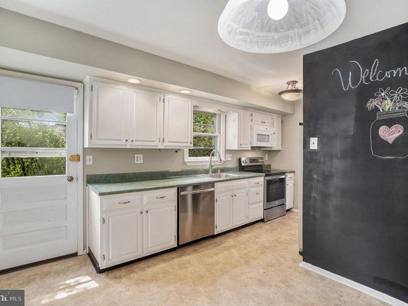 302 Old Lancaster Road, Devon PA 19333