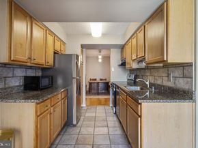 4500 S Four Mile Run Drive 816, Arlington VA 22204