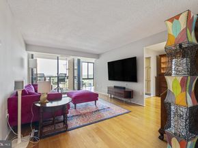 4500 S Four Mile Run Drive 816, Arlington VA 22204