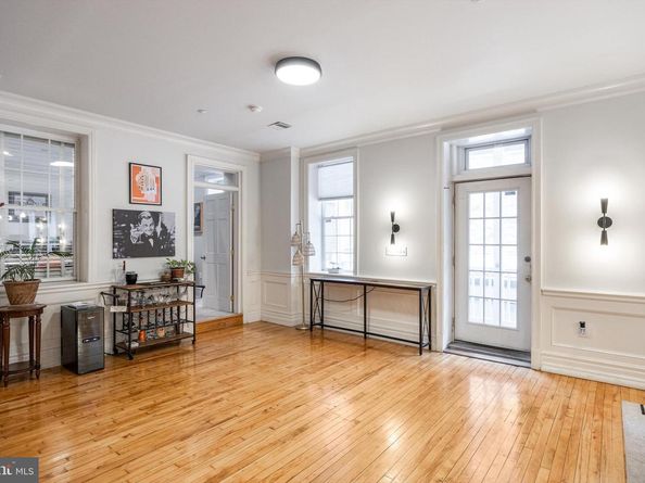 237 N Bread Street 2, Philadelphia PA 19106