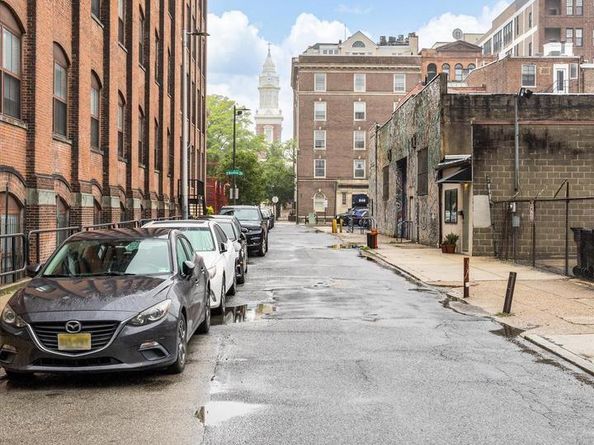 237 N Bread Street 2, Philadelphia PA 19106
