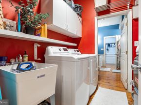 237 N Bread Street 2, Philadelphia PA 19106