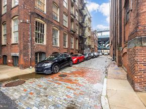 237 N Bread Street 2, Philadelphia PA 19106