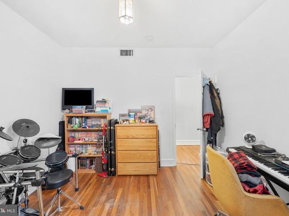 109 Cotton Street, Philadelphia PA 19127