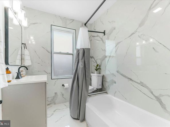 564 9TH Avenue, Prospect Park PA 19076
