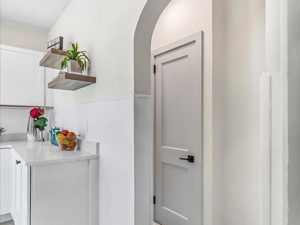 564 9TH Avenue, Prospect Park PA 19076