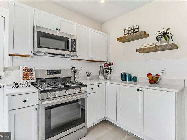 564 9TH Avenue, Prospect Park PA 19076