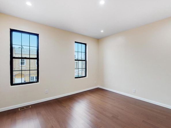 1928 S 18TH Street, Philadelphia PA 19145