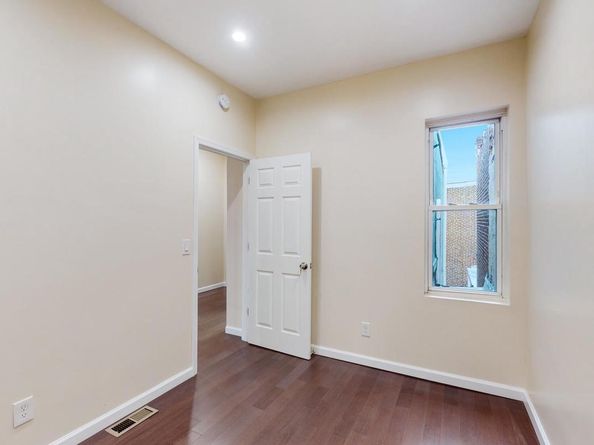 1928 S 18TH Street, Philadelphia PA 19145