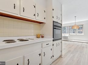 1900 John F Kennedy Boulevard 924, Philadelphia PA 19103