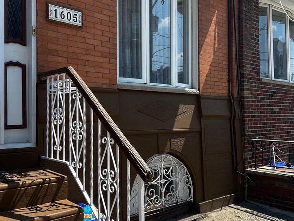 1605 Wolf Street, Philadelphia PA 19145