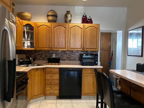 1605 Wolf Street, Philadelphia PA 19145