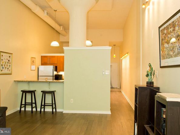 2429 Locust Street 215, Philadelphia PA 19103