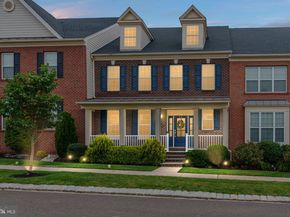 4871 E Blossom Drive, Doylestown PA 18902