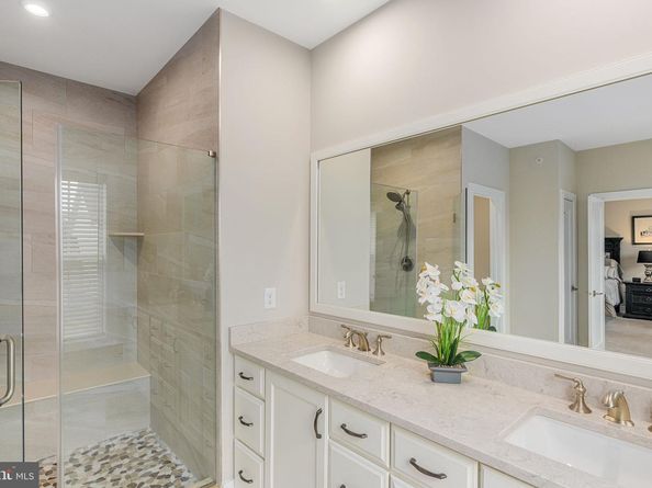 4871 E Blossom Drive, Doylestown PA 18902