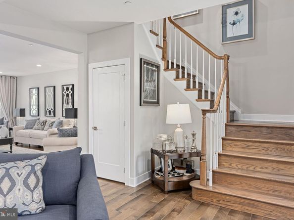 4871 E Blossom Drive, Doylestown PA 18902