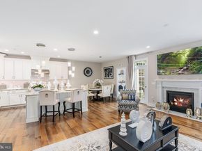 4871 E Blossom Drive, Doylestown PA 18902
