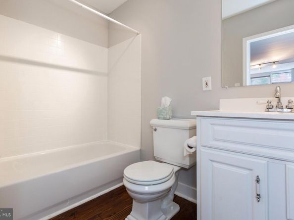 2619 South Street 5, Philadelphia PA 19146