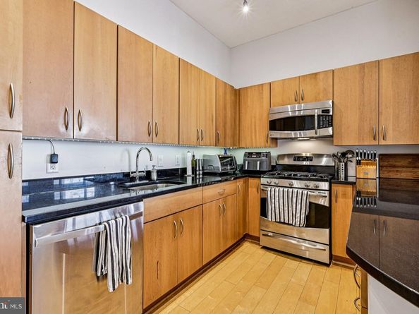 811 4TH Street NW 811, Washington DC 20001