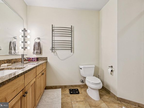 811 4TH Street NW 811, Washington DC 20001