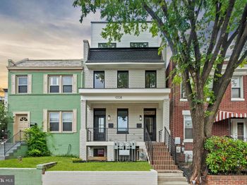 1008 4TH Street NE