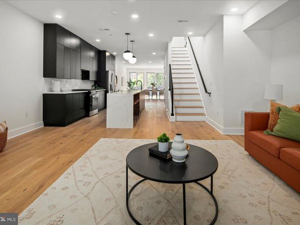 1008 4TH Street NE 2, Washington DC 20002