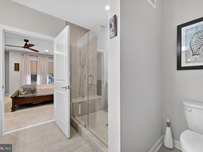 21630 Hawksbill High Circle 204, Sterling VA 20164